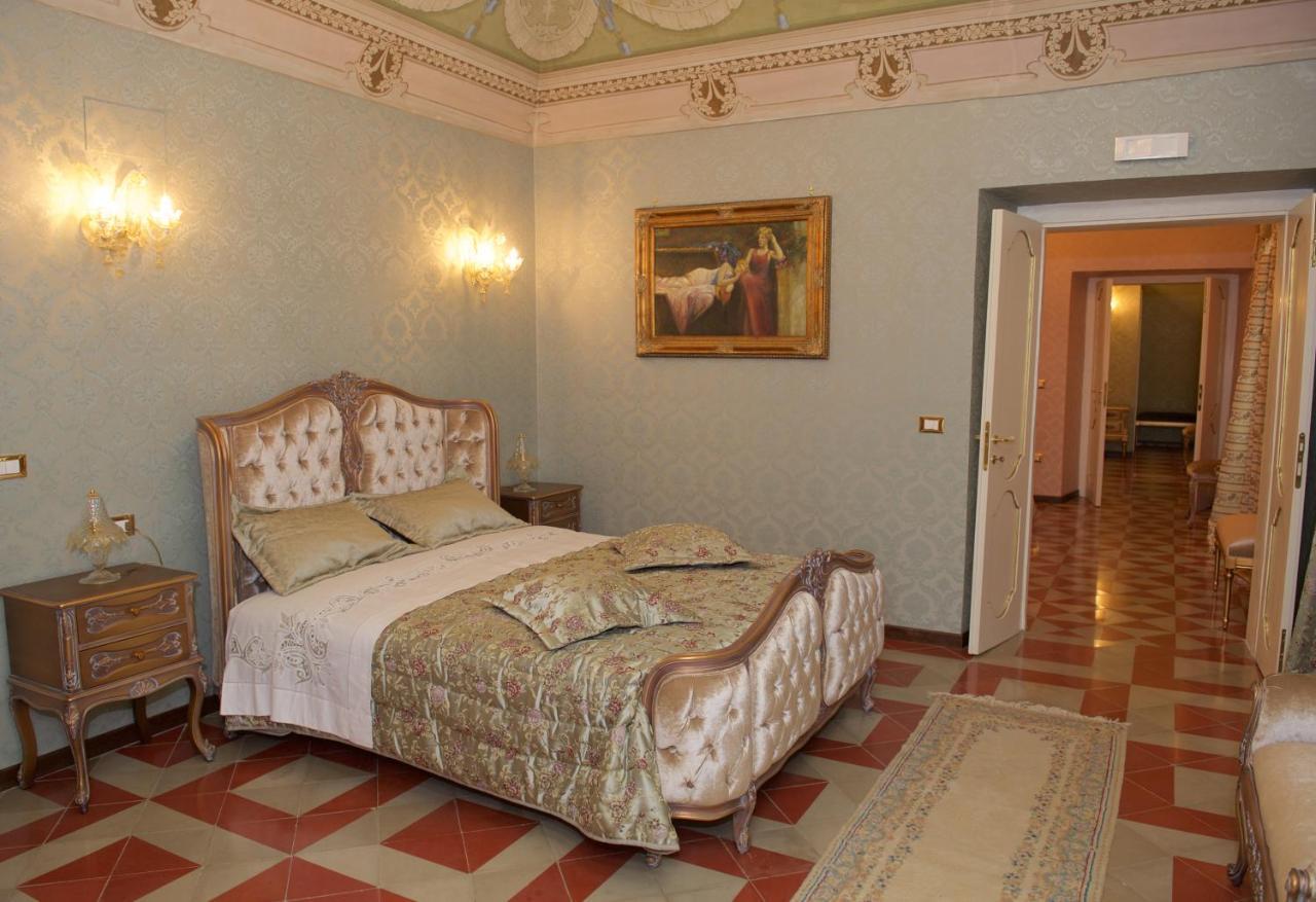 Palazzo Tilli Casoli  Ngoại thất bức ảnh